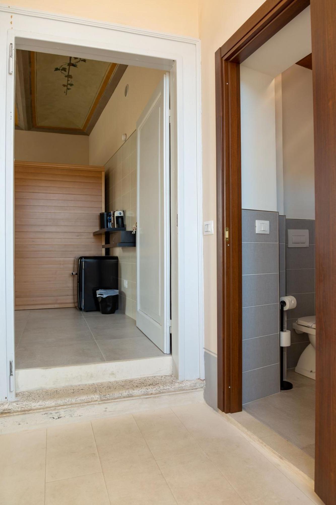 Casa Colonna - Suite Della Torre LʼAquila Exteriör bild